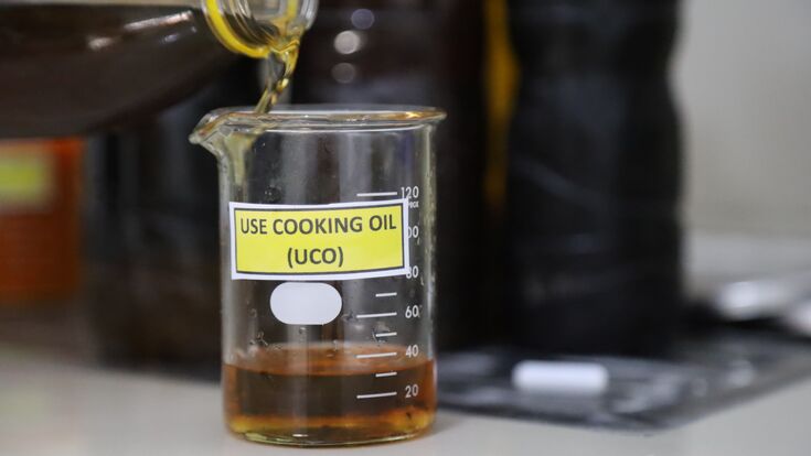 Industrial Chemical Oil 1